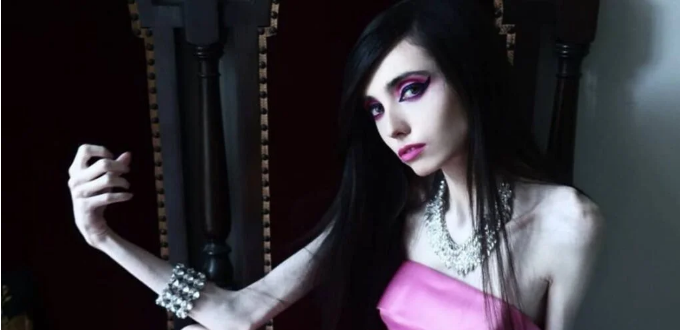 Eugenia Cooney: Bio, Wiki, Age, Height, Net Worth, Partner, and More